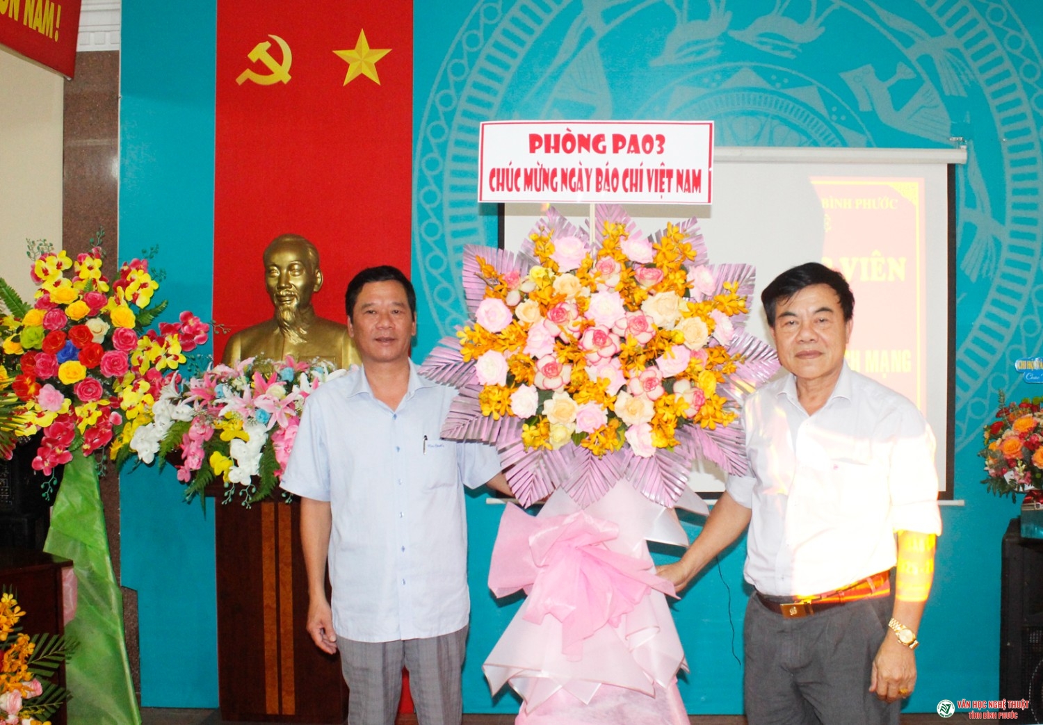 Họp mặt cộng tác viên nhân dịp kỷ niệm 97 năm Ngày báo chí cách mạng Việt Nam (21/6/1925-21/6/2022)