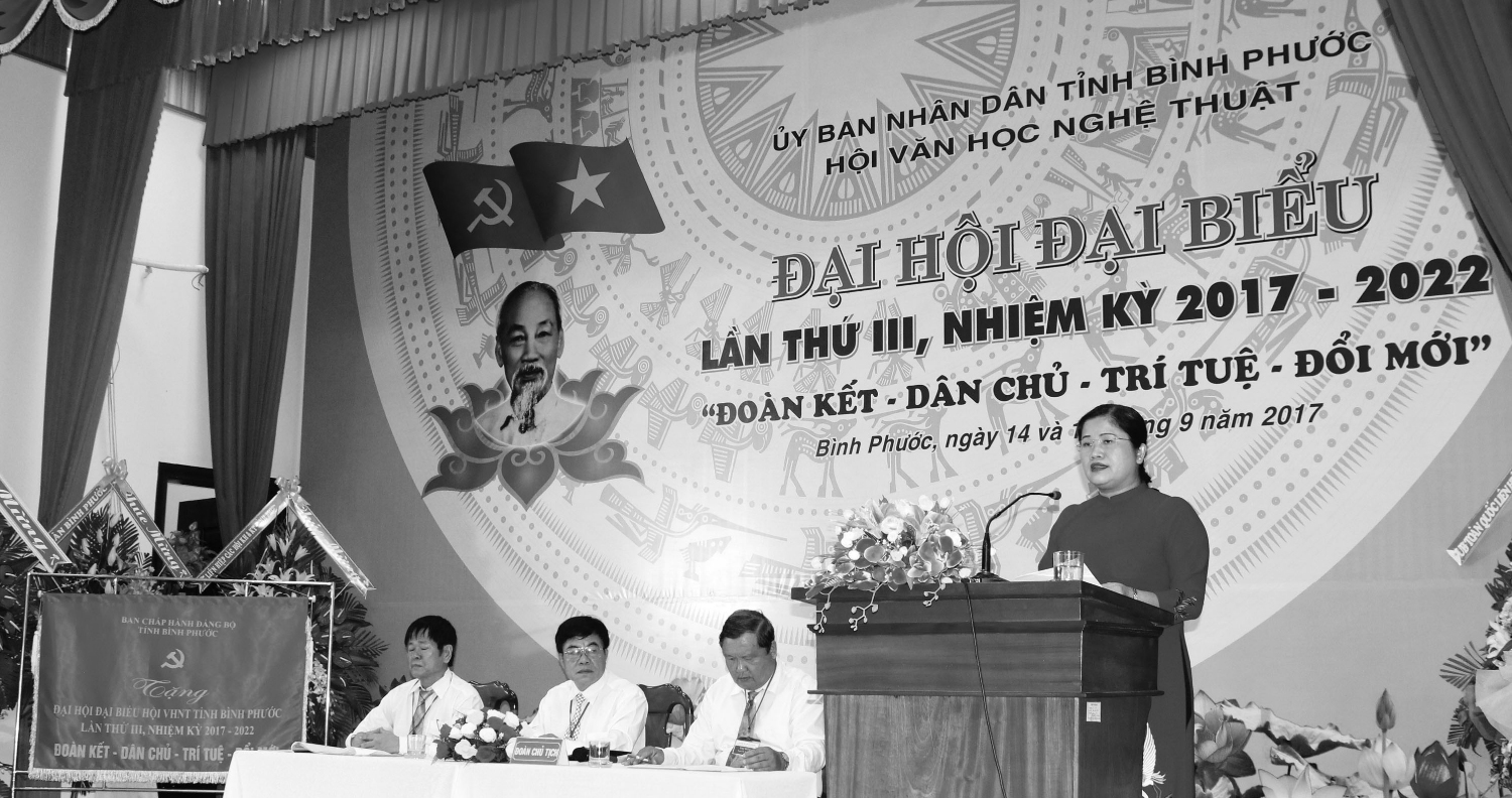 Đồng chí Trần Tuệ Hiền-Phó Bí thư Thường trực Tỉnh ủy, Chủ tịch HĐND tỉnh phát biểu tại Đại Hội